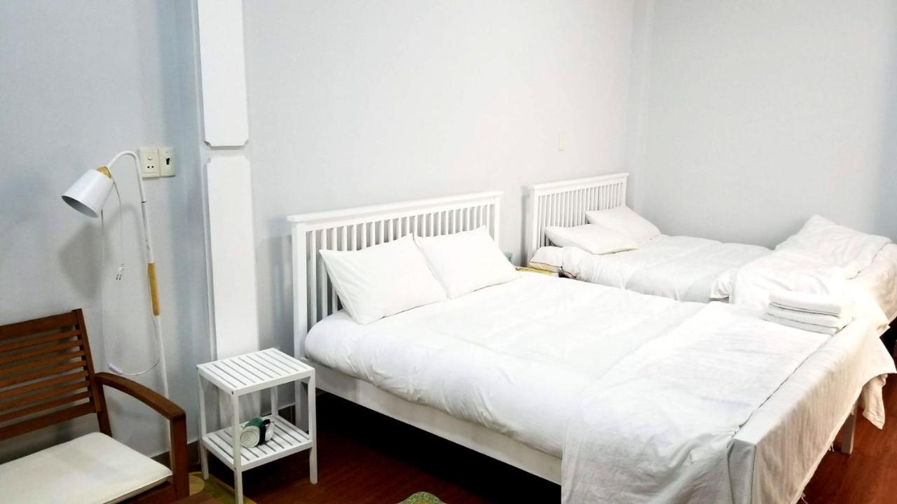 The Roost Hostel Хошимін Екстер'єр фото